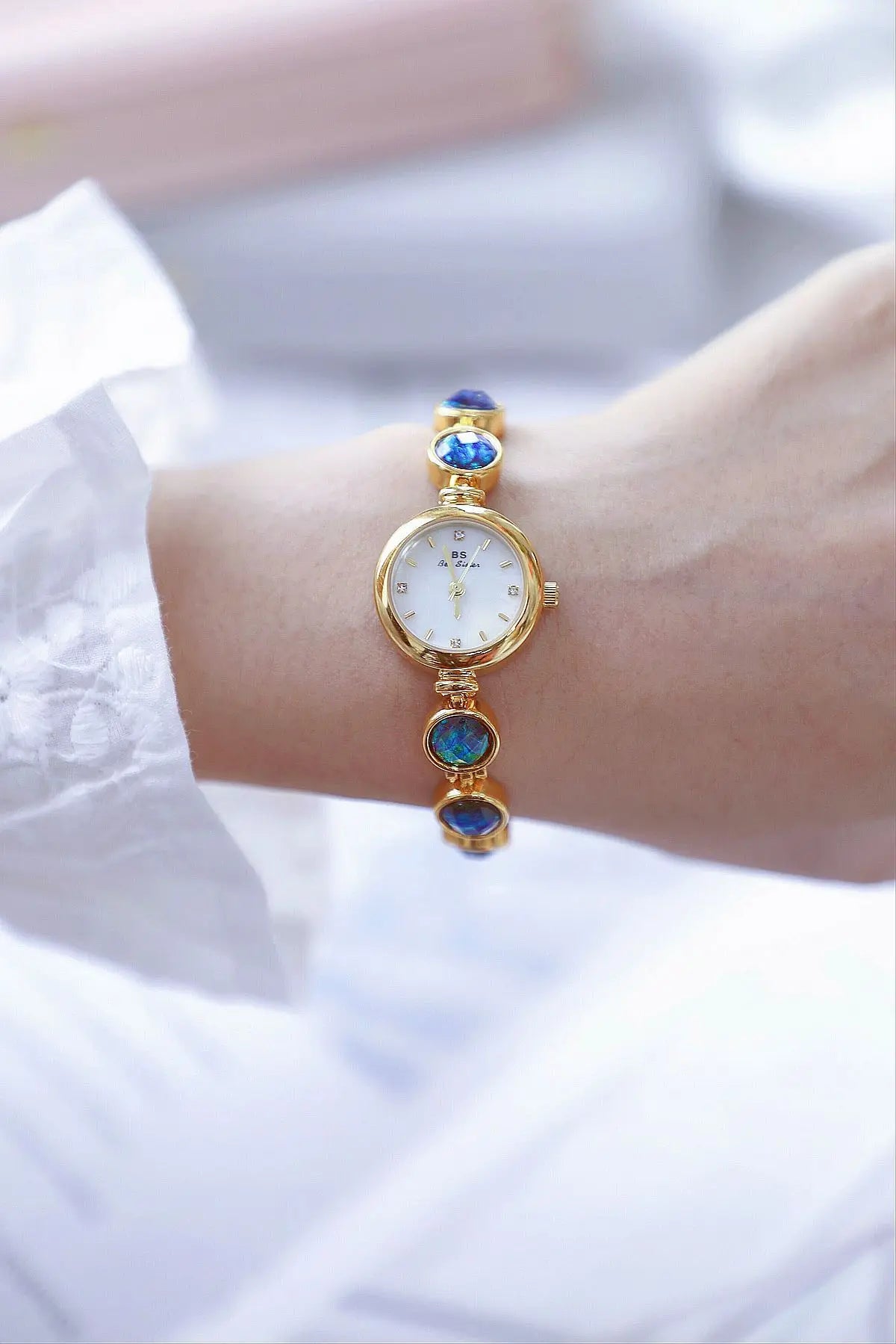 Royale Quartz Timepiece