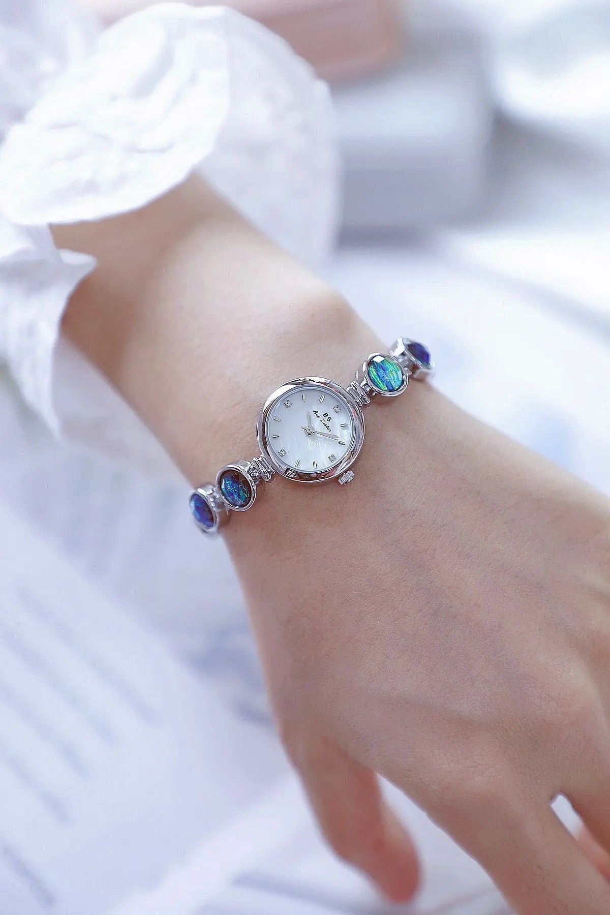 Royale Quartz Timepiece