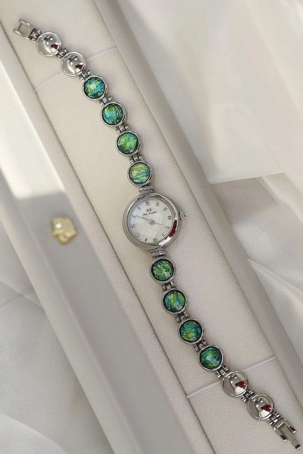 Royale Quartz Timepiece