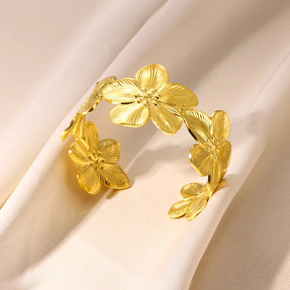 Vintage Bloom Chunky Cuff Gold