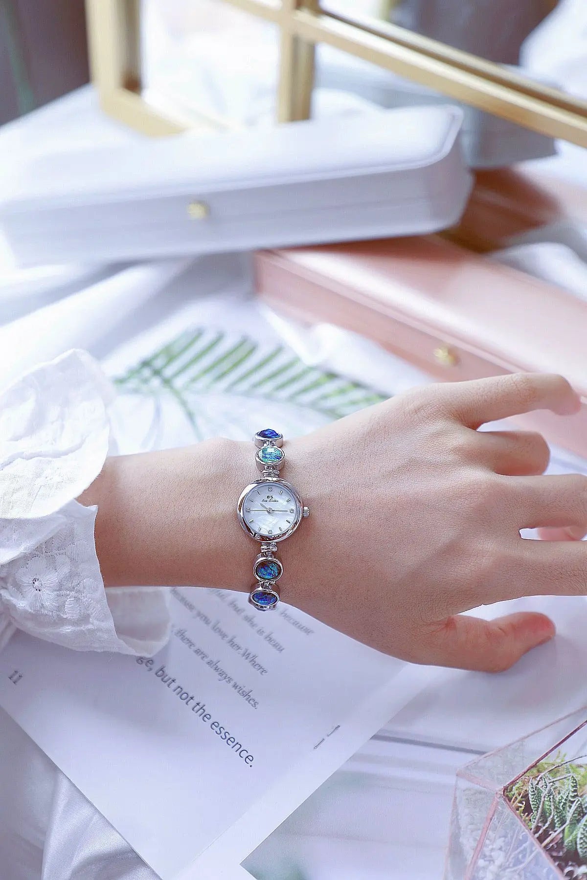 Royale Quartz Timepiece