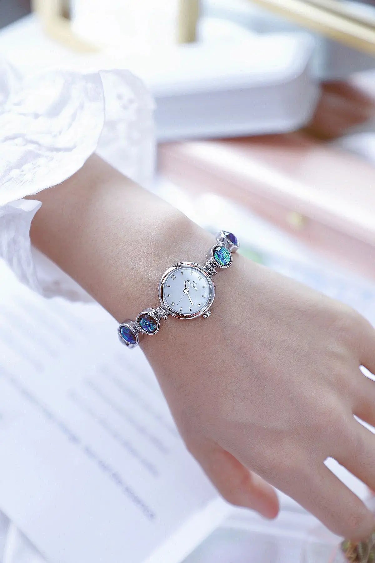 Royale Quartz Timepiece